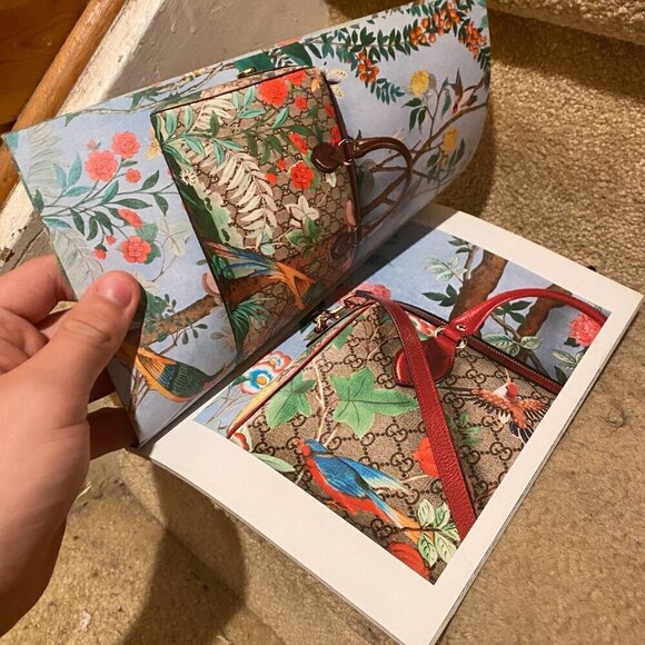 Lot of 3 Gucci Floral Illustration Books - Picture 4 of 11